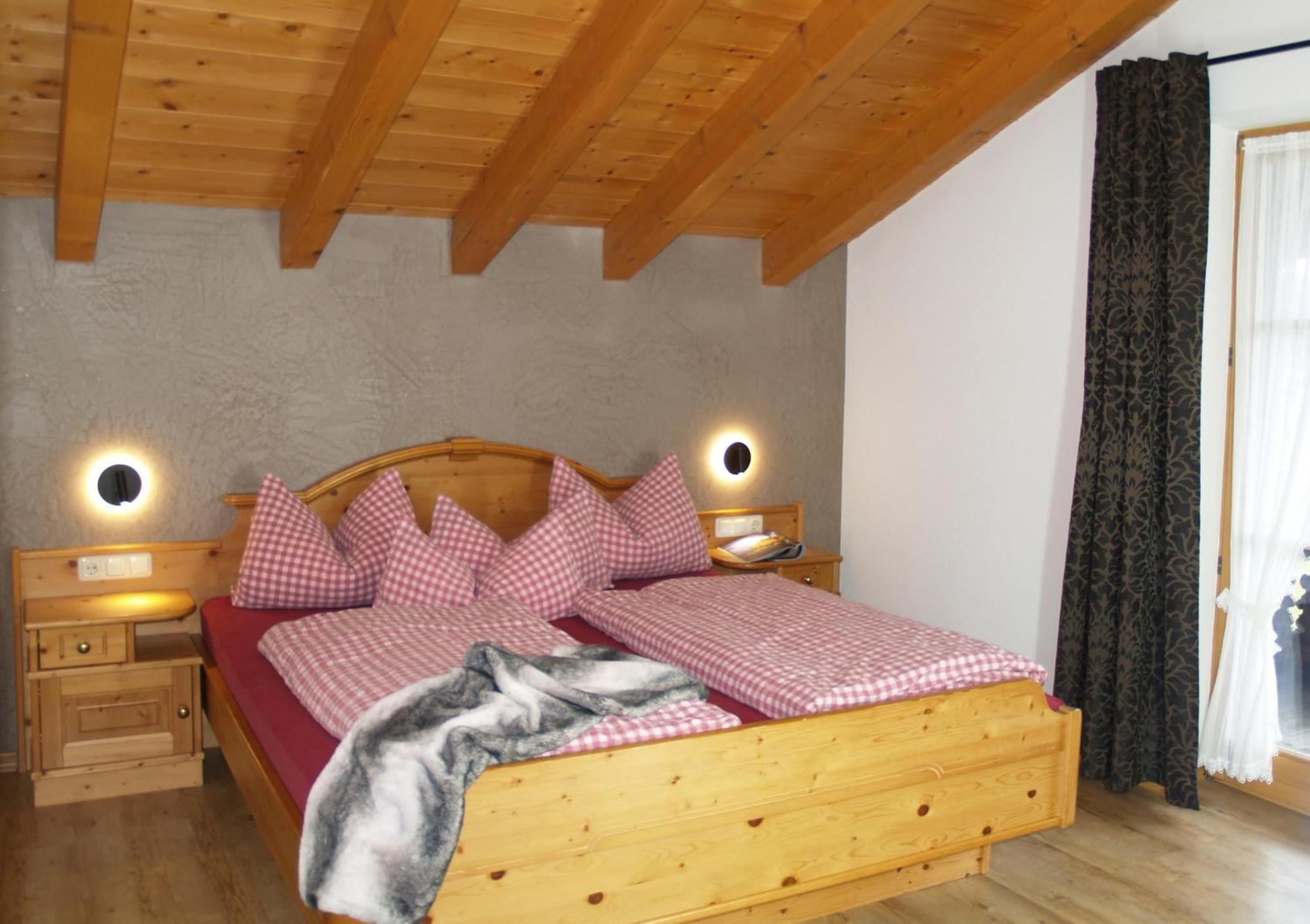 Gaestehaus Alpenparadies Krün Εξωτερικό φωτογραφία